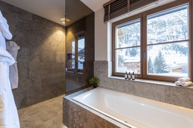 Chalech M - Bathrooms