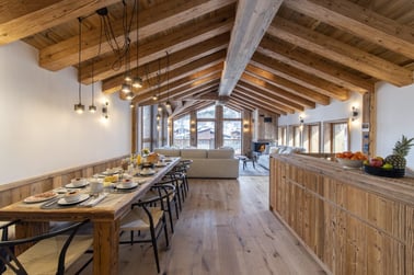 Chalet 1850 - Dining Area