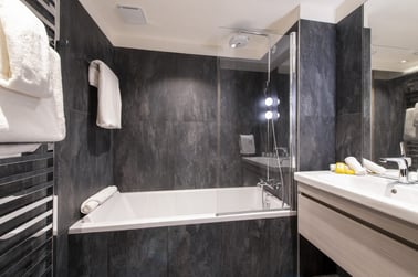 Chalet Altius - Bathrooms