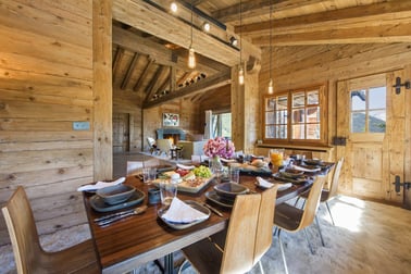 Chalet Bibi - Dining Area