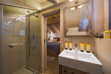 Chalet Delormes - Bathrooms