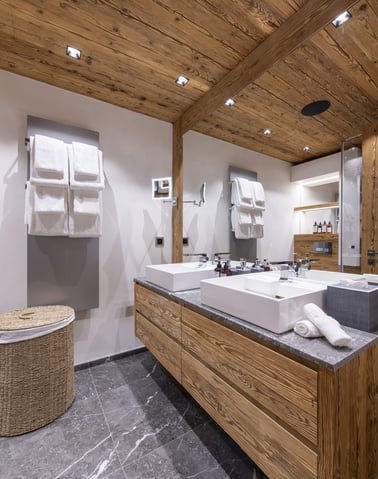 Chalet Elbrus - Bathrooms