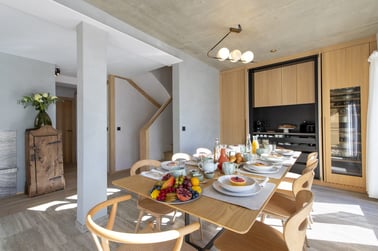 Chalet Kitsune - Dining Area