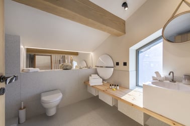 Chalet Kitsune - Bathrooms