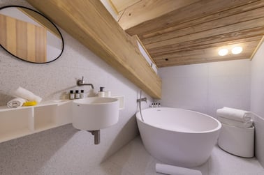 Chalet Kitsune - Bathrooms