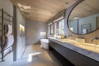 Chalet La Loze - Bathrooms
