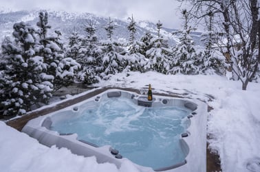 Chalet La Loze - Hot tub