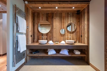 Chalet Lashca - Bathrooms