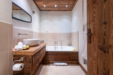 Chalet Lashca - Bathrooms