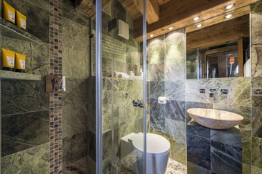 Chalet Petit Ours - Bathrooms
