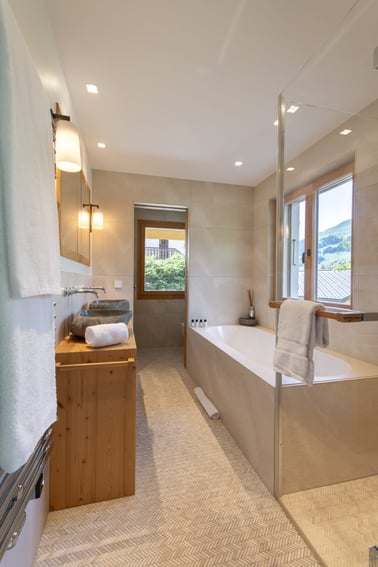 Chalet Tresgaye - Bathrooms