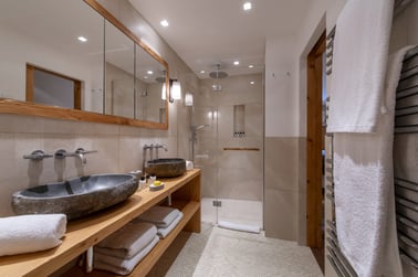 Chalet Tresgaye - Bathrooms