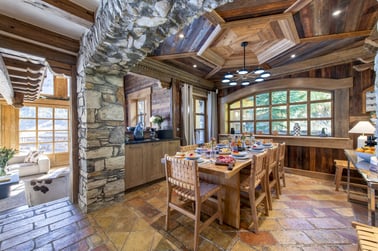 Chalet Yeti - Dining Area