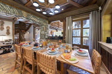 Chalet Yeti - Dining Area