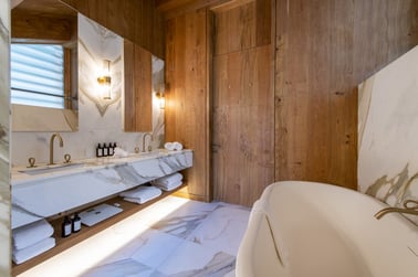 Etoile du Nord – East Wing - Bathrooms