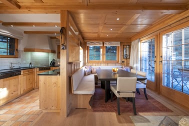 Ivouette 011 - Dining Area