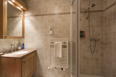 Ivouette - Bathrooms