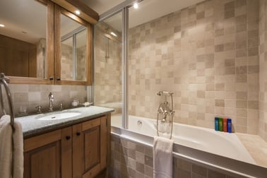 Ivouette - Bathrooms