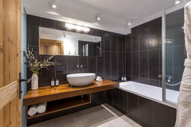 Kikombe Lodge - Bathrooms