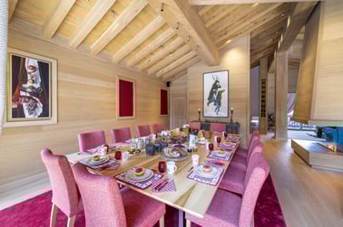 Lord of Snow - Dining Area