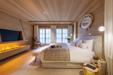 Lord of Snow - Bedrooms