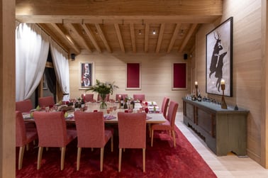 Lord of Snow - Dining Area