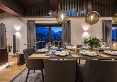 Nidus Penthouse - Dining Area