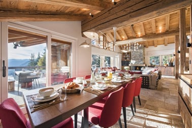 Petiti - Dining Area