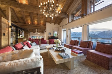 Petiti - Living Area