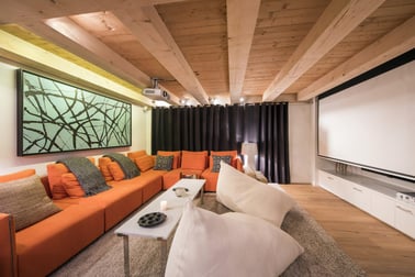 Petiti - TV room