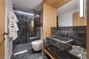 Sasha Apartment 4 - Bathrooms