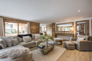 Saturnin - Living Area