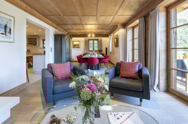 Tire Bouchon - Living Area