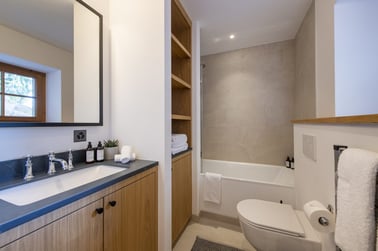 Tire Bouchon - Bathrooms