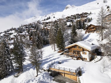 Tire Bouchon - Chalet exterior