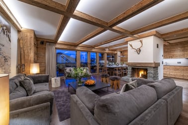 Victoria 111 - Living Area