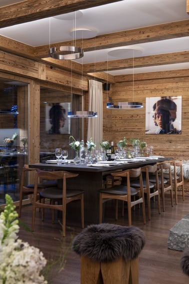 Victoria 111 - Dining Area