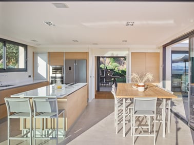 Villa Arthiur - Dining Area