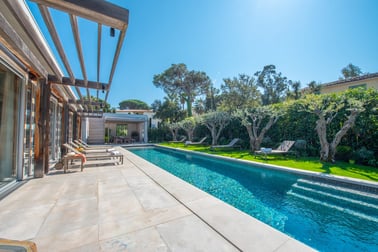 Villa Euphoria - Swimming Pool