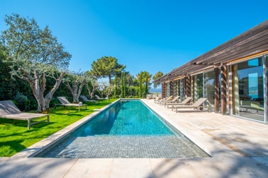 Villa Euphoria - Swimming Pool