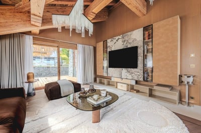 Chalet Eylia - Entertainment Area/TV room